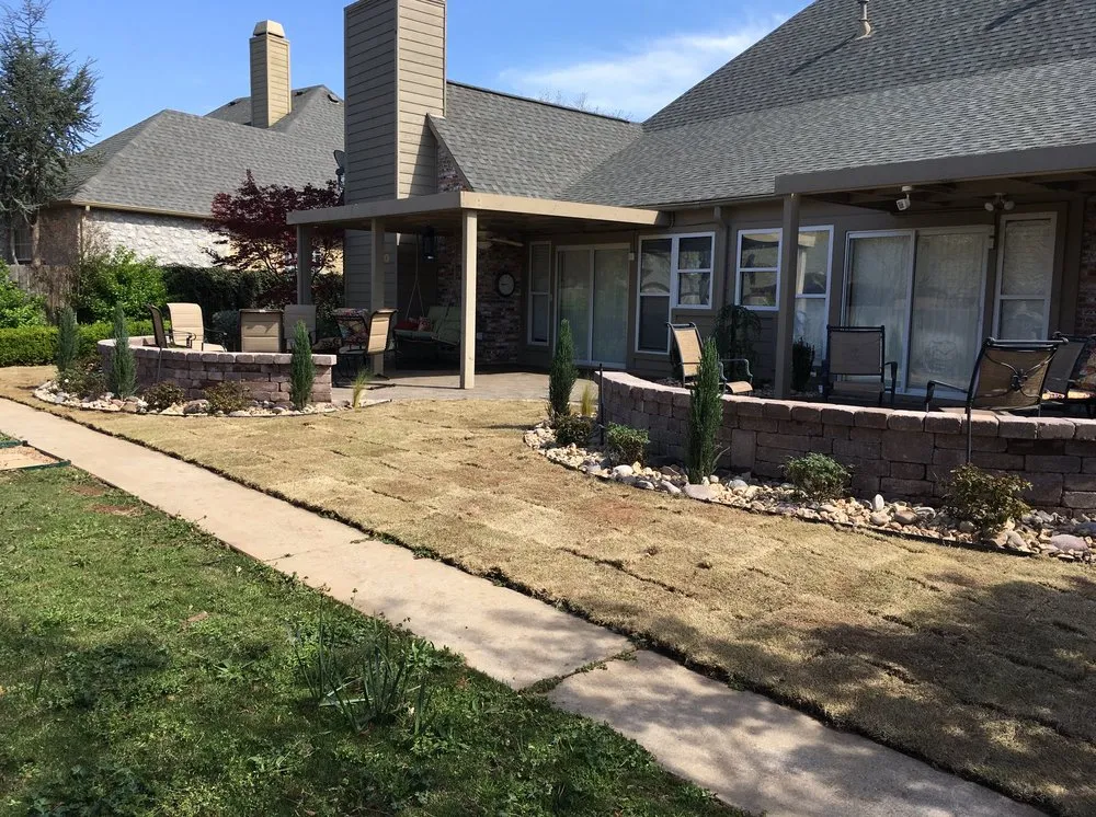Trusted lawn care service in Jenks, OK - Clifton Company