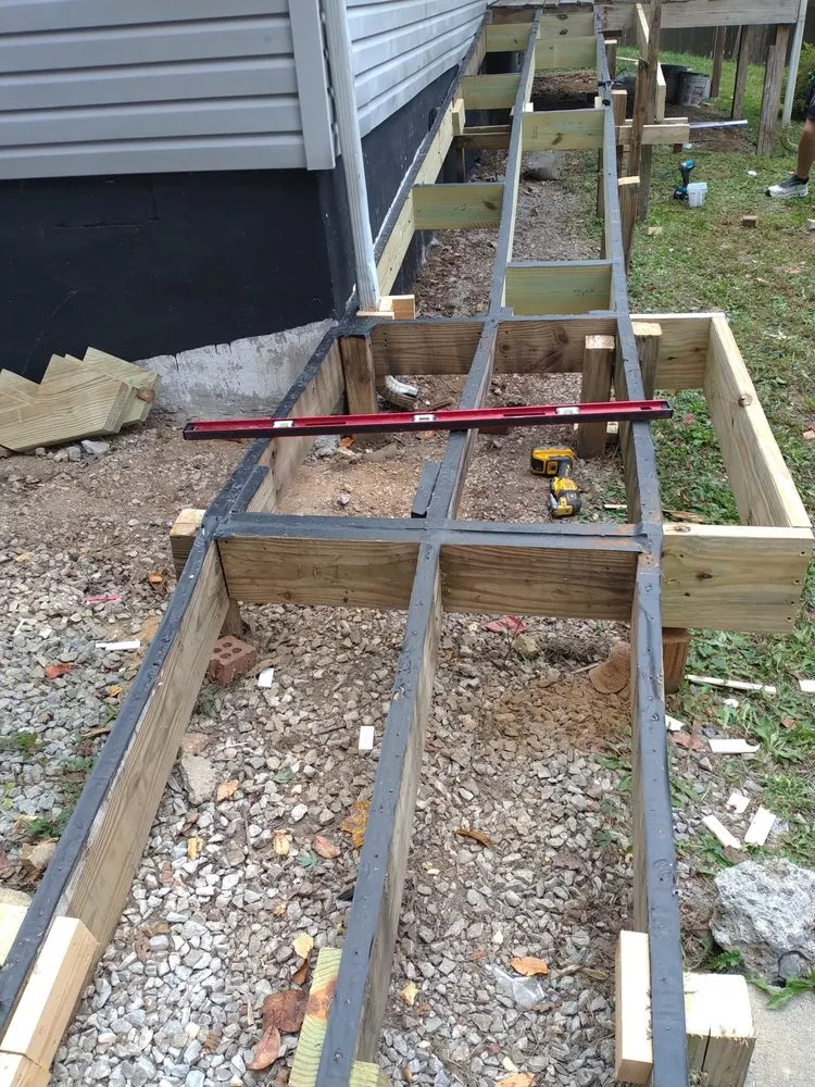 Local landscape design experts serving Clinton, TN - Clinch River Landscapes