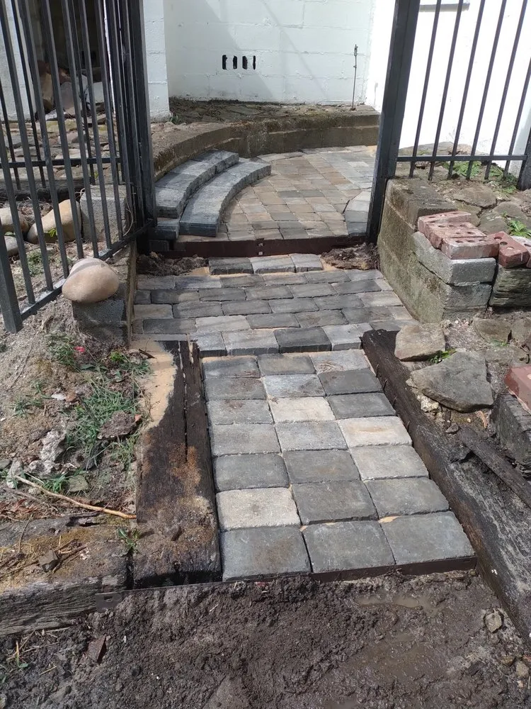 Professional residential landscaping in Clinton, TN - Clinch River Landscapes