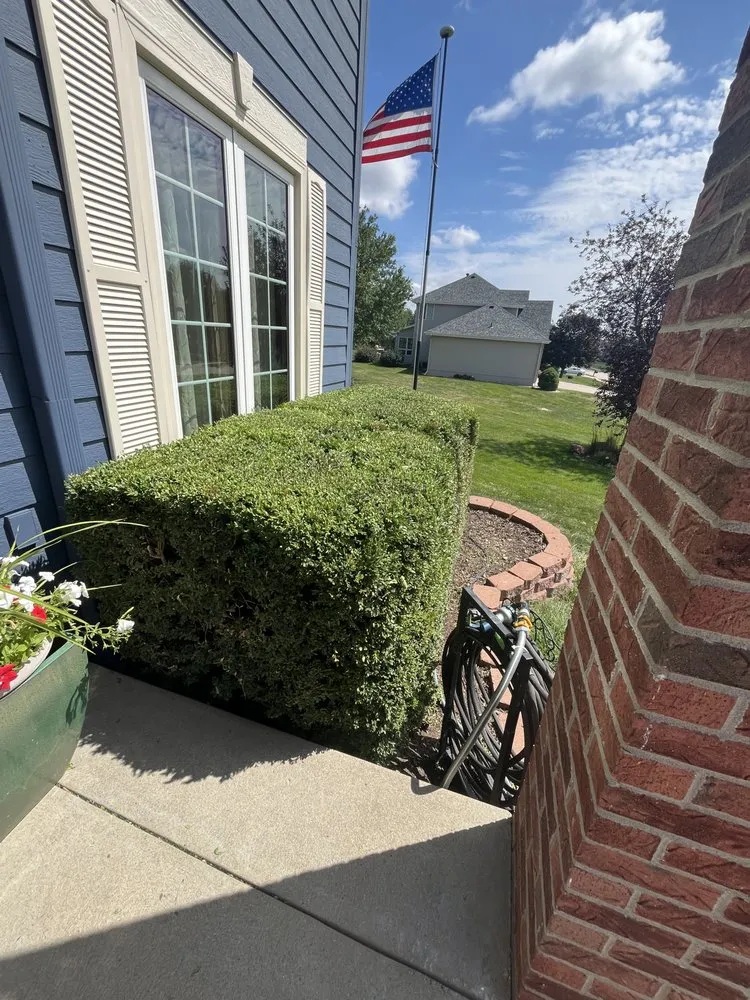 Top-rated yard cleanup service in Omaha, NE - Clint's Lawn Service