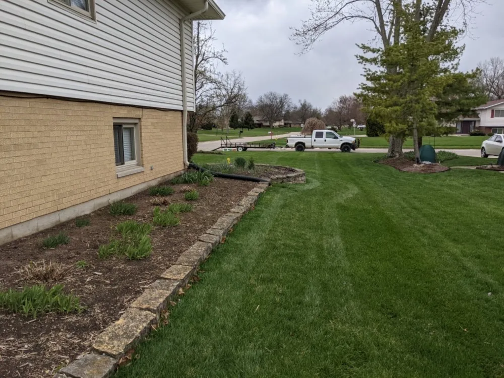 Affordable garden landscaping in Miamisburg, OH - Clip Yer Tips Lawncare