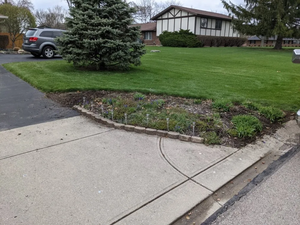 Top-rated residential landscaping experts serving Miamisburg, OH - Clip Yer Tips Lawncare