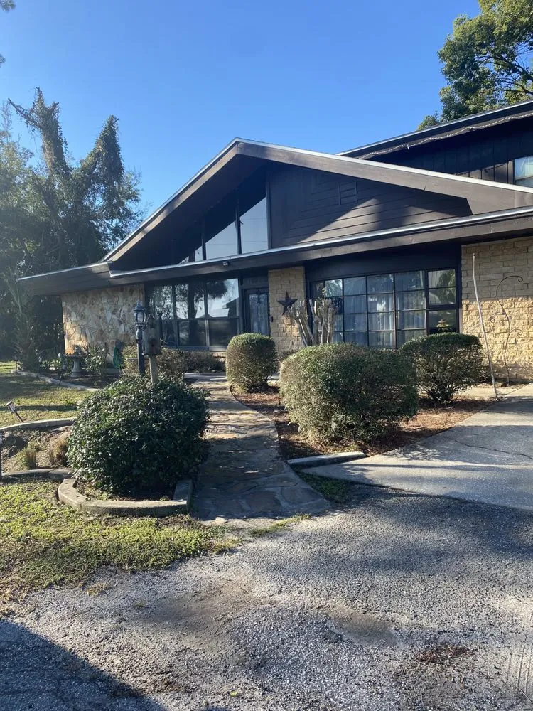 Custom garden landscaping in Lecanto, FL by Clipped To Perfection Lawn Care and Landscaping