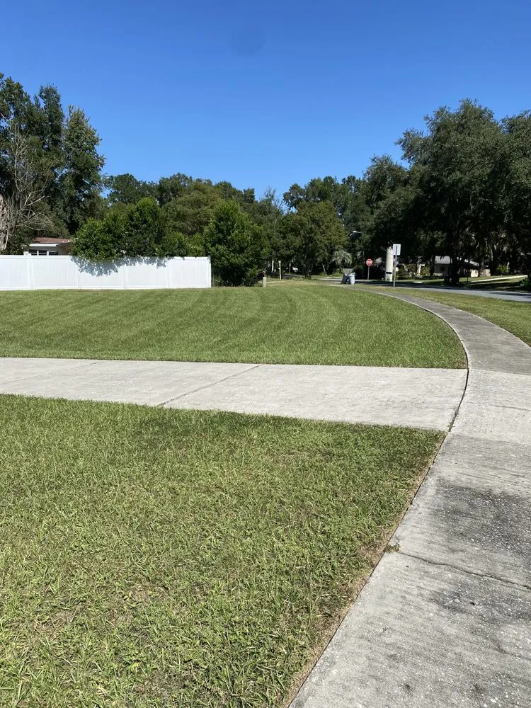 Top-rated lawn mowing service for residential properties in Lecanto, FL by Clipped To Perfection Lawn Care and Landscaping