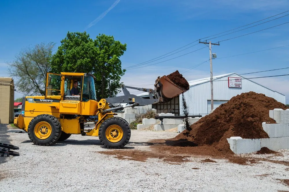 Expert residential landscaping in Decatur, IL by Clippers Lawn & Landscape