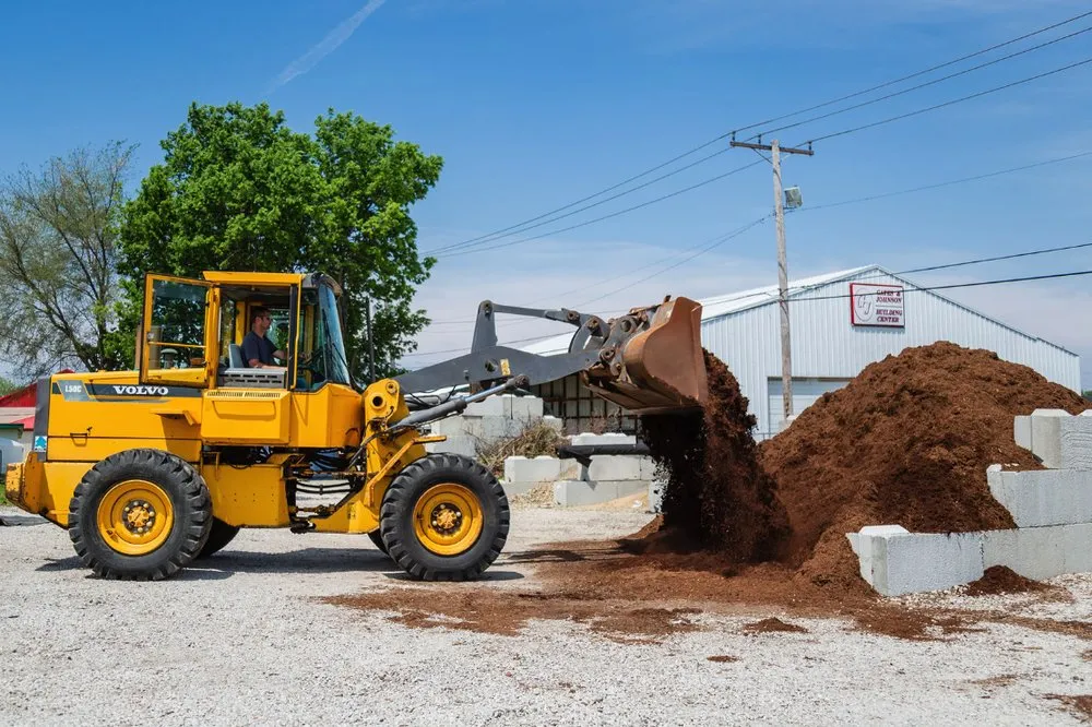 Custom yard maintenance for homes in Decatur, IL by Clippers Lawn & Landscape