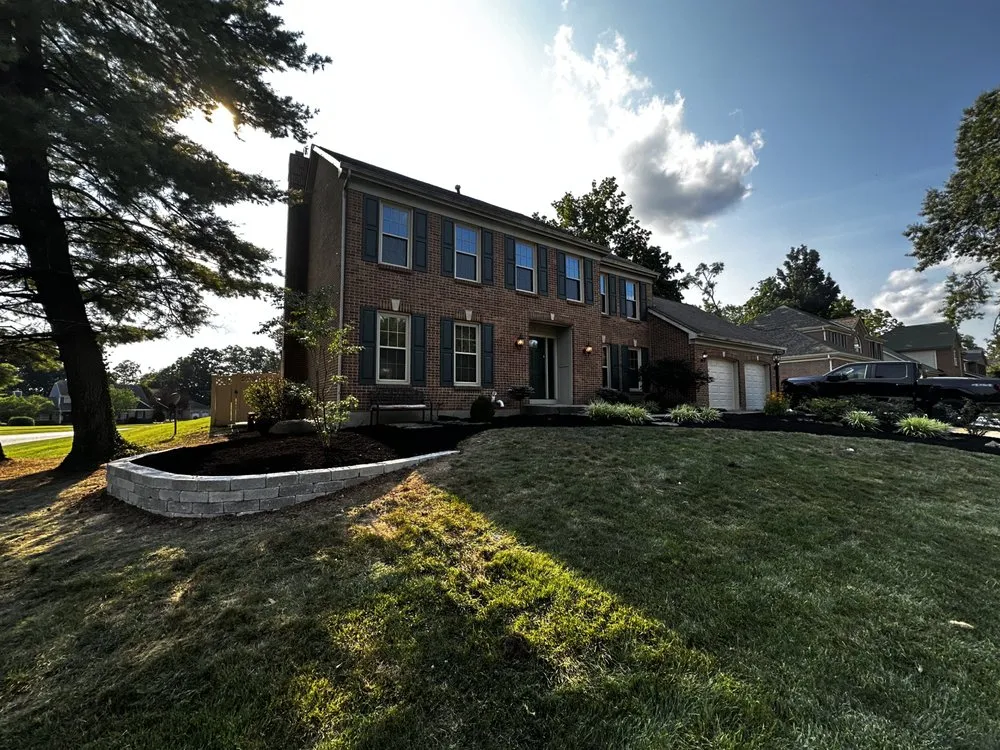 Local residential landscaping experts serving Cincinnati, OH - Clippers Lawn Care