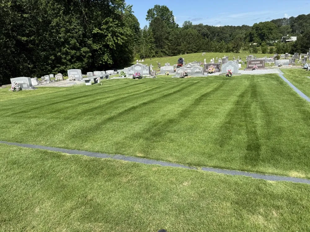 Custom lawn care service for beautiful yards in Cumming, GA by Clipping Landscape