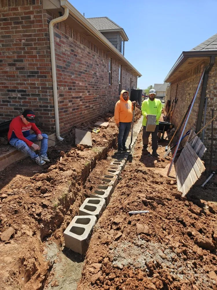 Affordable garden landscaping in Moore, OK by Clippings Lawncare And Landscaping