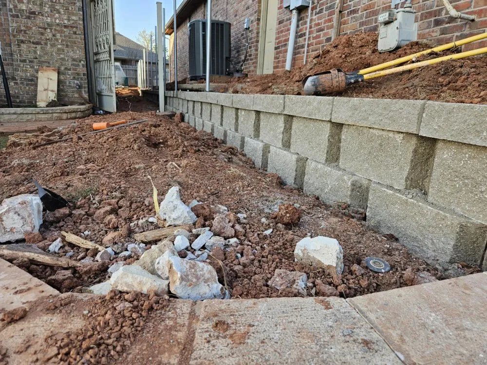 Top-rated landscape design experts serving Moore, OK - Clippings Lawncare And Landscaping