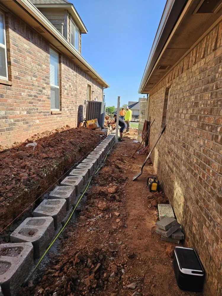 Reliable yard cleanup service experts serving Moore, OK - Clippings Lawncare And Landscaping