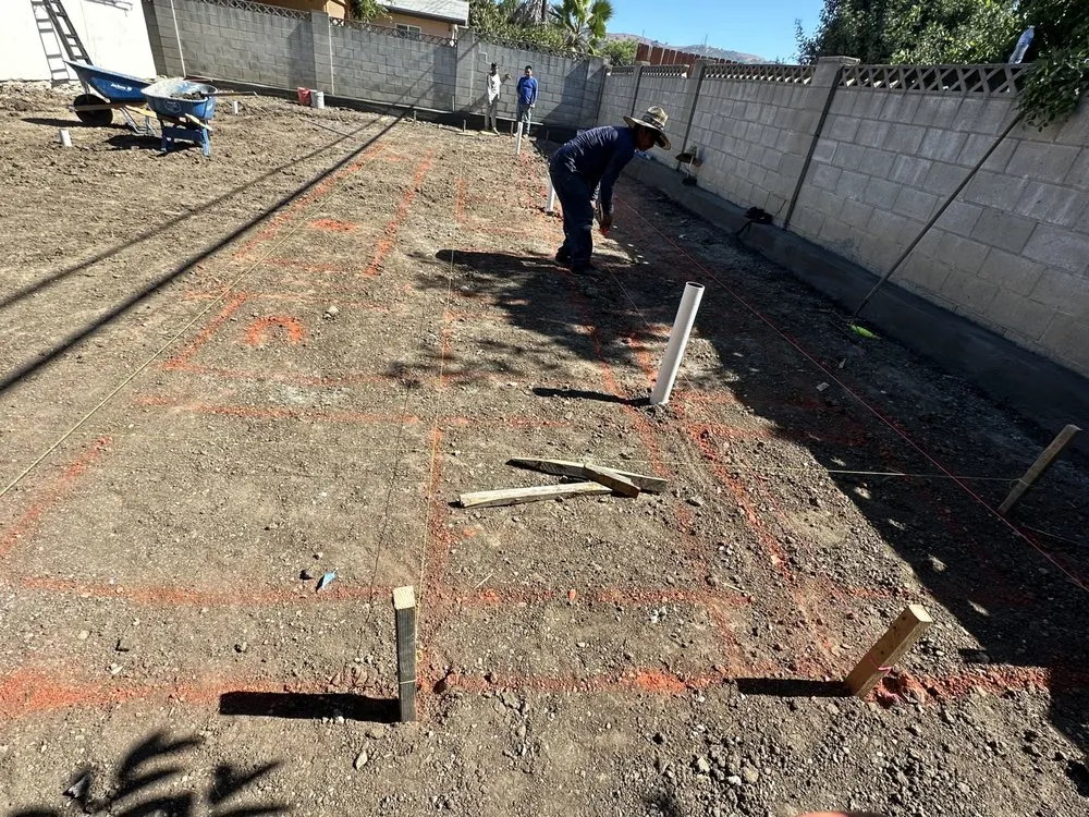 Trusted lawn care service experts serving Irvine, CA - Clock Builders