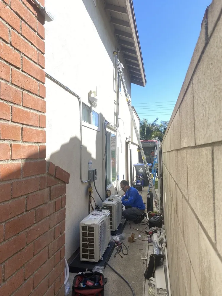 Expert yard maintenance experts serving Irvine, CA - Clock Builders