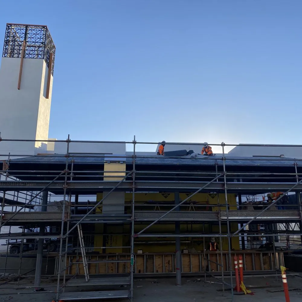 Top-rated yard cleanup service near you across Irvine, CA - Clock Builders