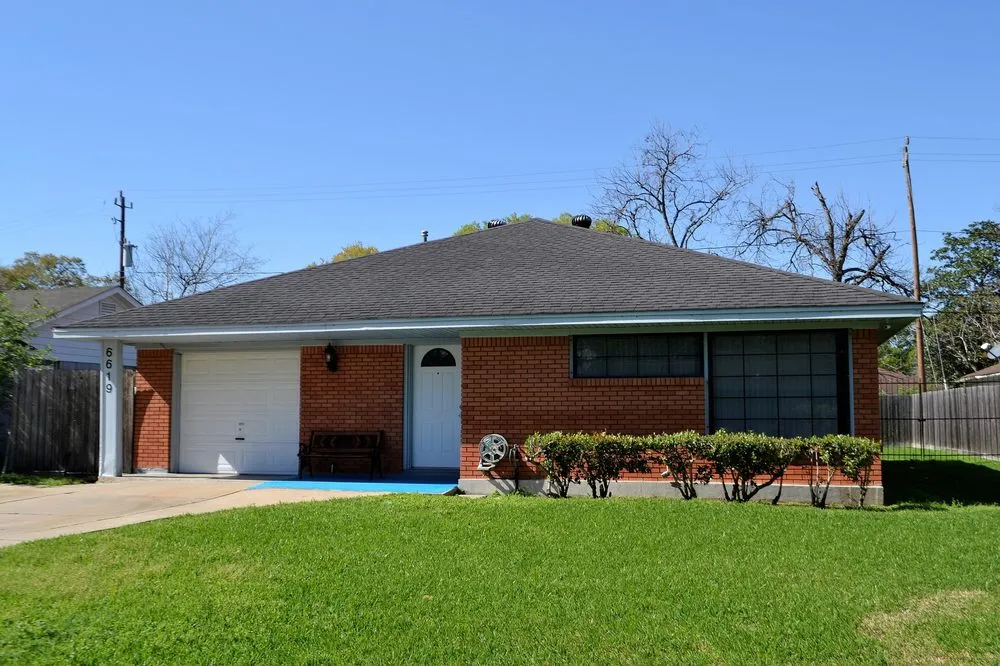 Custom landscaping services for residential properties in Pine Springs, MN by Clogreen Lawn and Cleaning Service