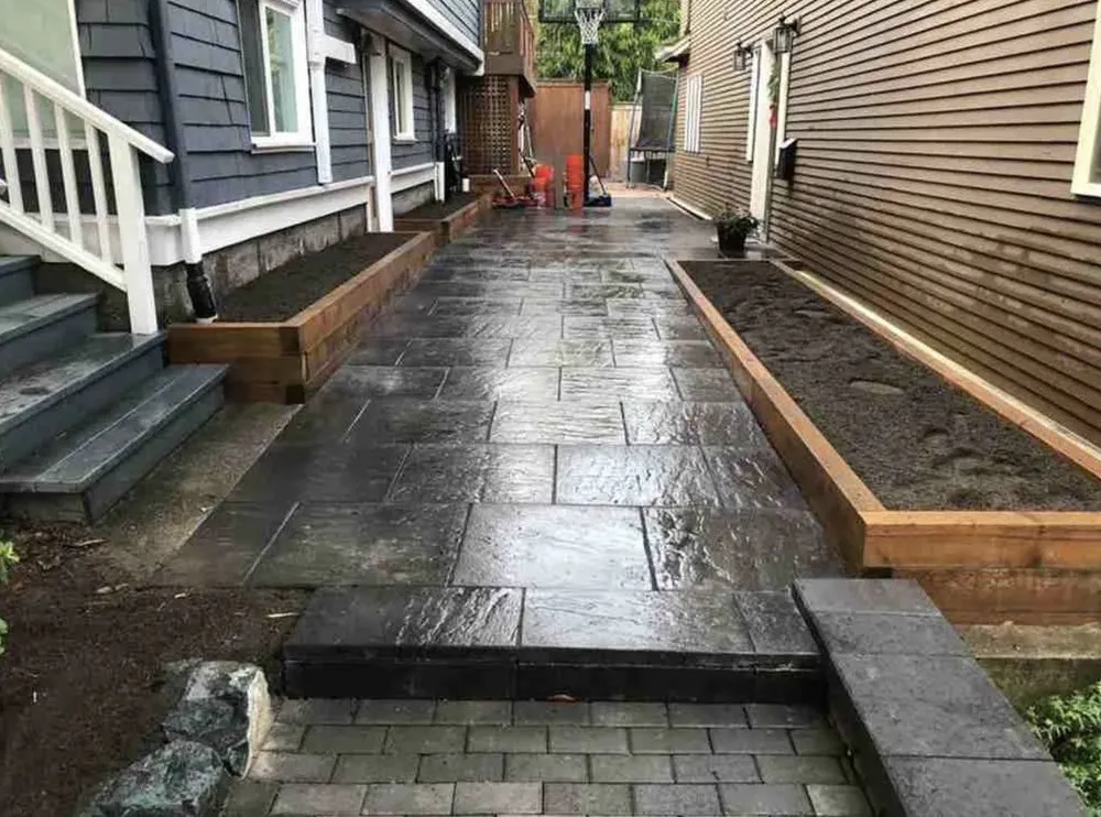 Expert lawn care service in Seattle, WA by Closer to Nature Landscape