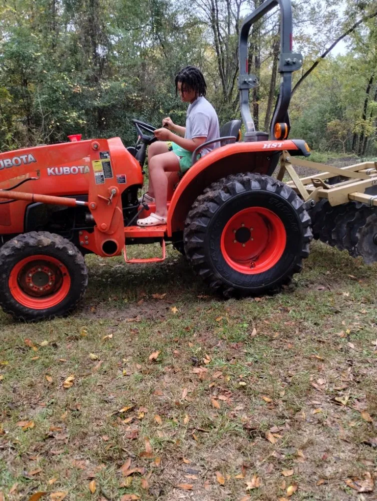 Affordable lawn mowing service with custom design across Chattahoochee, FL - Cloud & Son