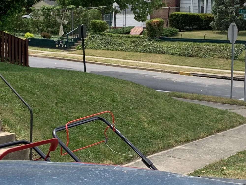 Affordable lawn care service experts serving District Heights, MD - Cloud Eleven Land Solu