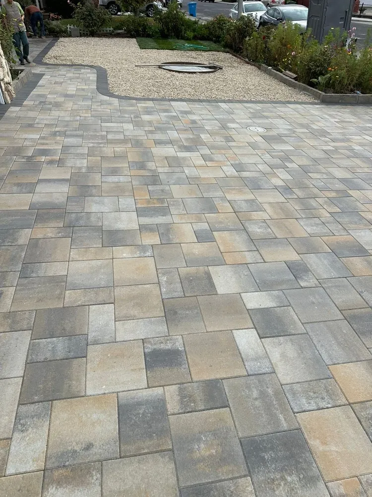 Custom residential landscaping in Saratoga, CA by Clover Hardscape and Construction