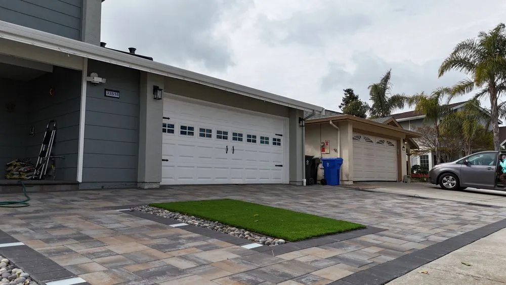 Custom lawn mowing service in Saratoga, CA - Clover Hardscape and Construction