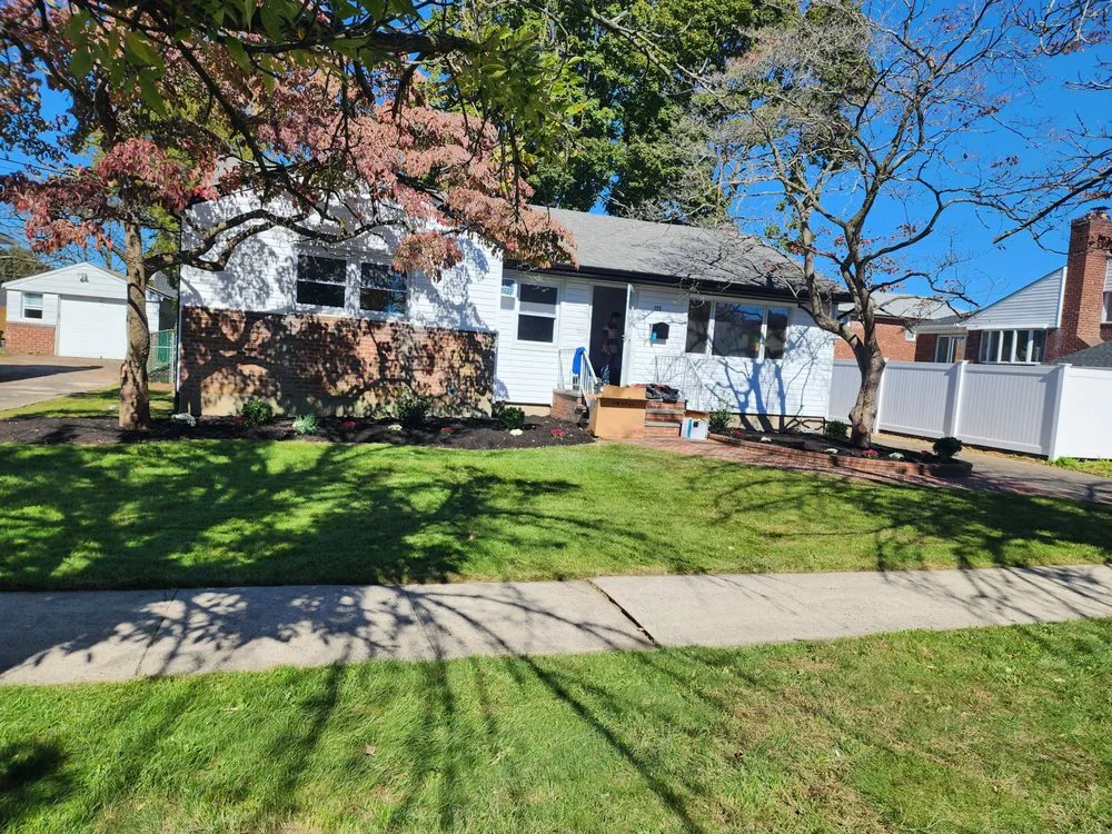 Custom landscaping services in New York, NY - Clover's Landscaping