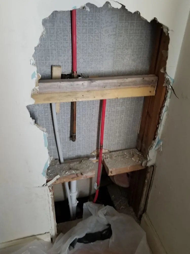 Reliable landscaping services with custom design across Detroit, MI - CLR Handyman & Landscapes