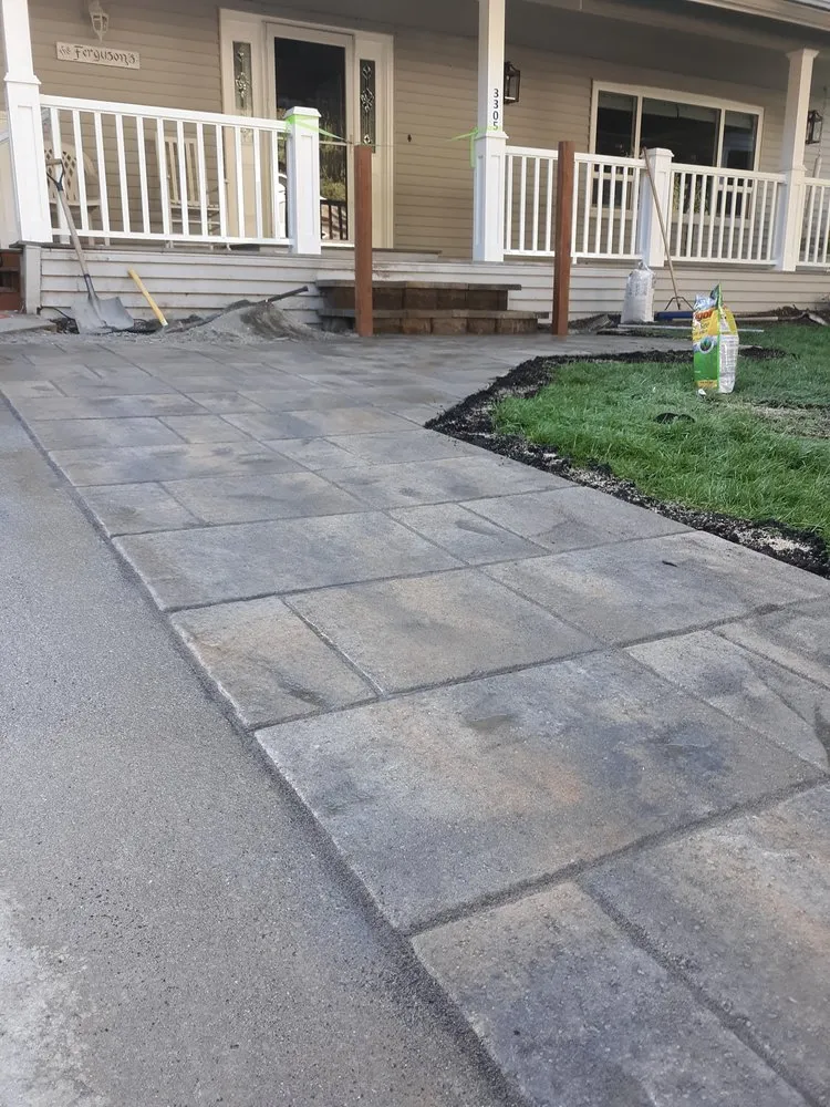 Affordable lawn mowing service experts serving Coeur D Alene, ID - CL&R Landscape