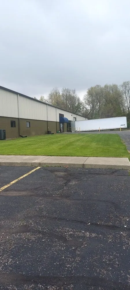 Custom lawn mowing service experts serving Elkhart, IN - CLS Home & Auto