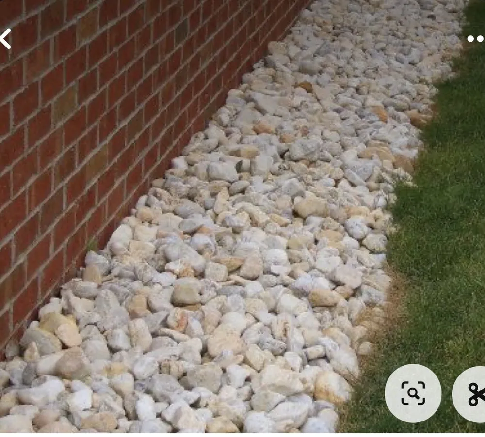 Custom garden landscaping in Corryton, TN by CLS Landscapes