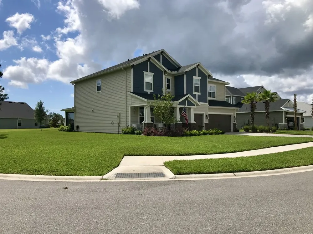 Reliable garden landscaping in Fernandina Beach, FL by CLS Lawn