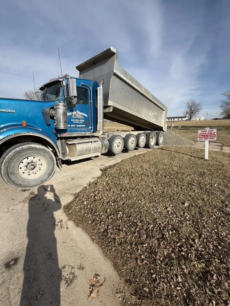 Local garden landscaping for beautiful yards across Fairfield, IA - Clubb’s Trucking