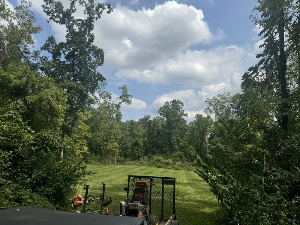 Trusted lawn mowing service in Aspers, PA - Clucks Clippings