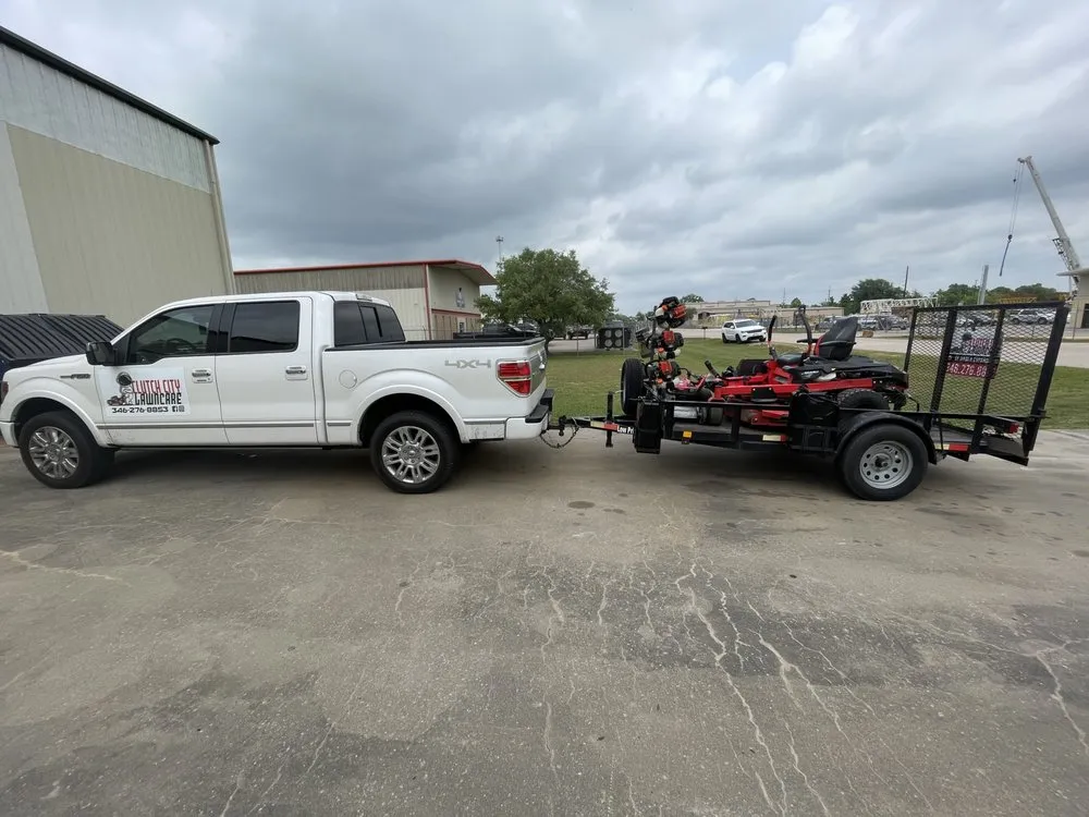 Reliable residential landscaping in Houston, TX by Clutch City Lawncare