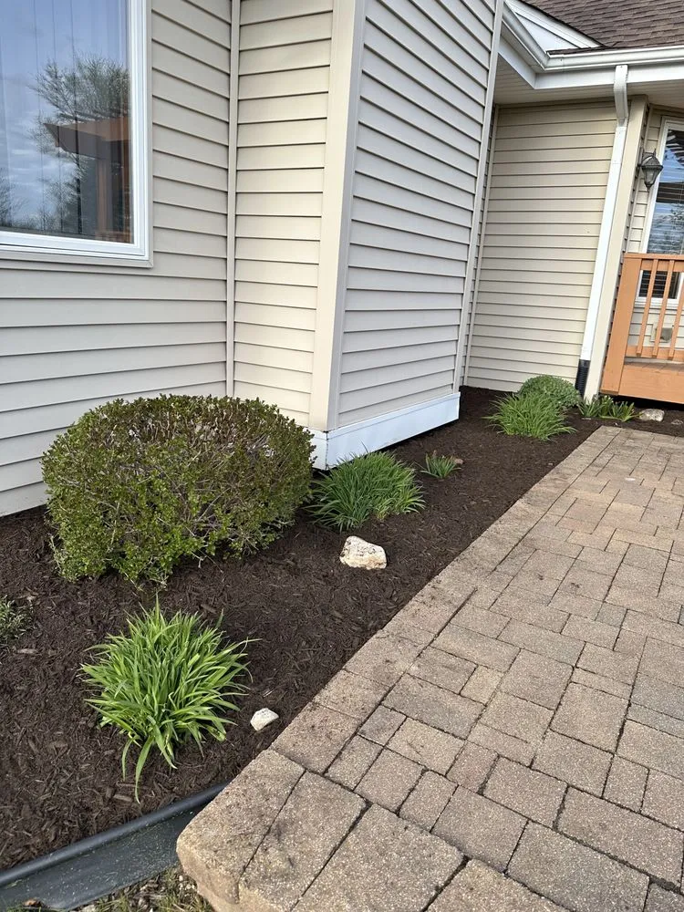 Affordable landscape installation experts serving Rockford, IL - Clutch Cutz Lawn Care