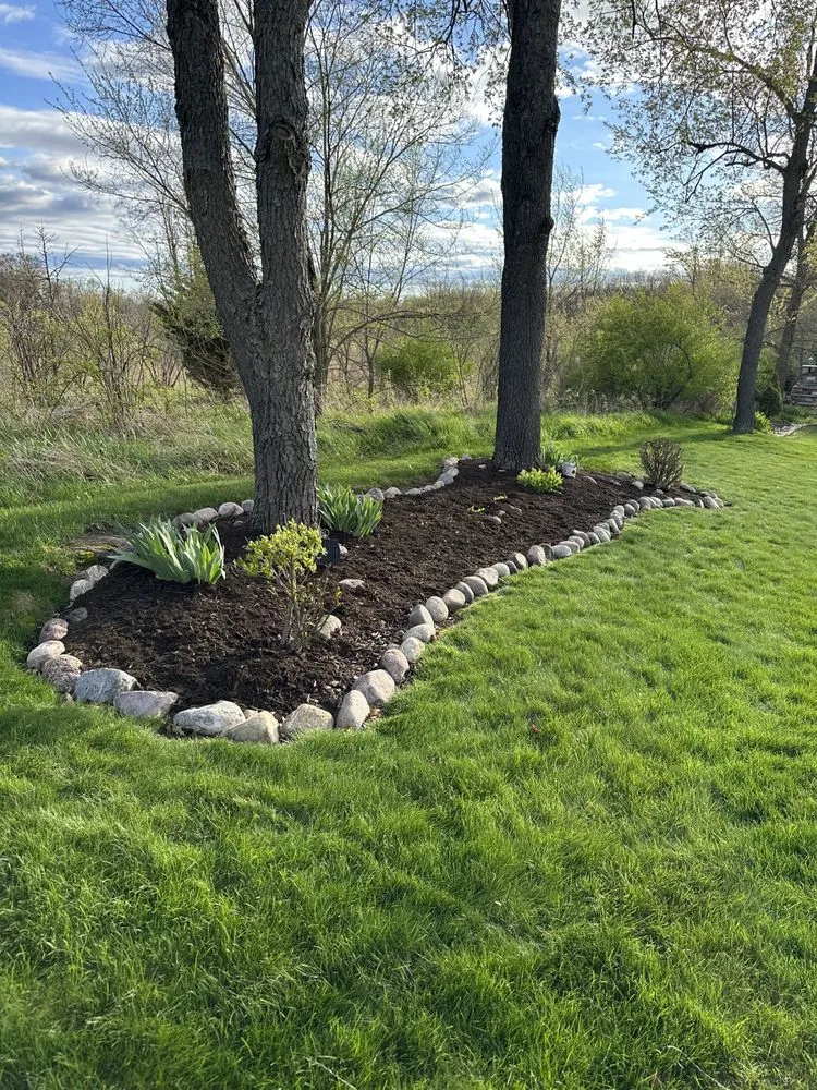 Affordable garden landscaping in Rockford, IL - Clutch Cutz Lawn Care