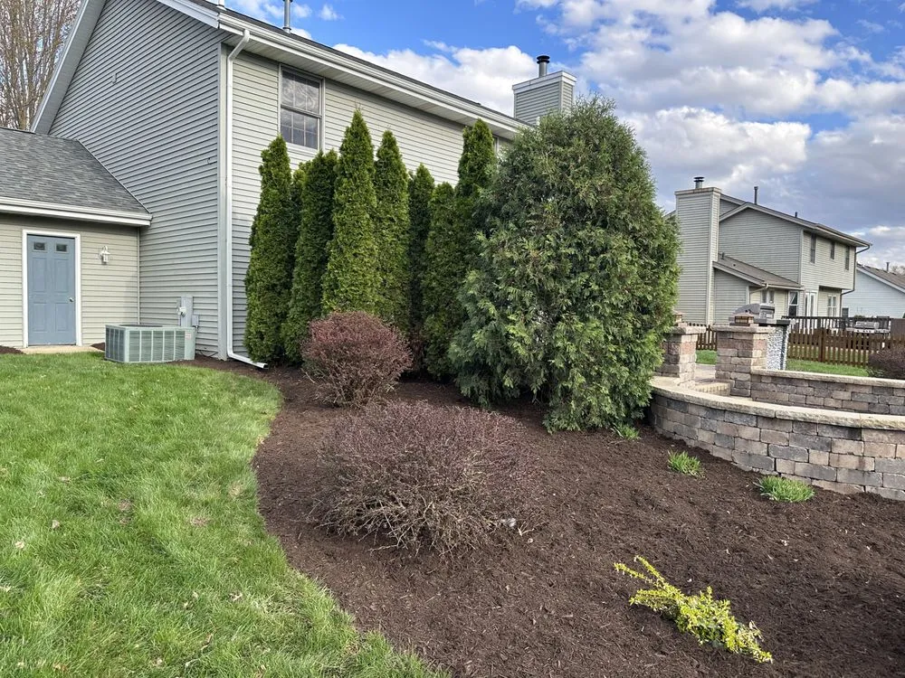 Affordable garden landscaping in Rockford, IL - Clutch Cutz Lawn Care