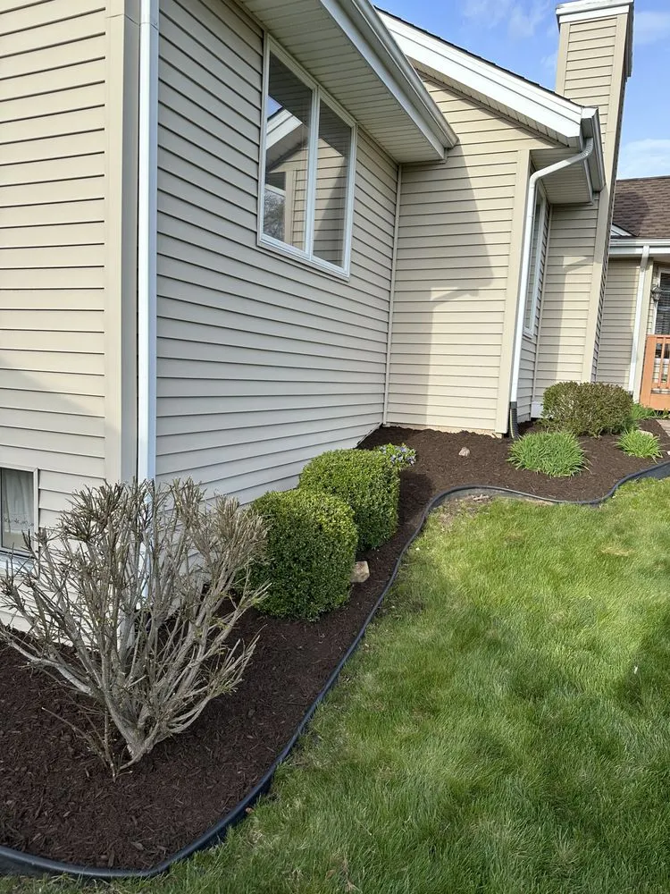 Local residential landscaping in Rockford, IL by Clutch Cutz Lawn Care