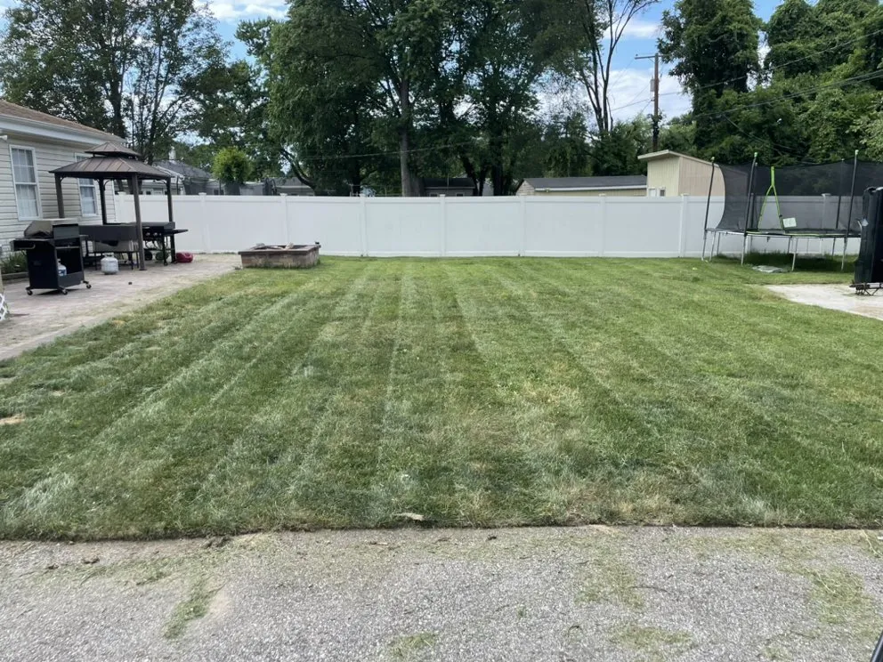 Reliable yard maintenance in Glen Burnie, MD by Clutchs Lawn Services
