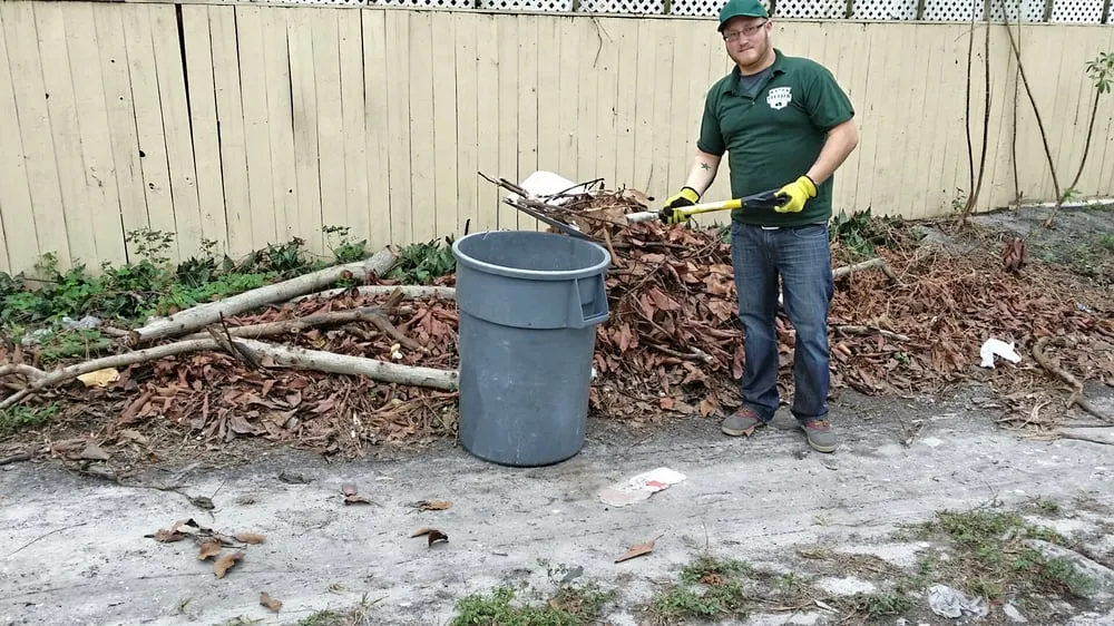 Custom garden landscaping experts serving West Palm Beach, FL - Clutter Commandos