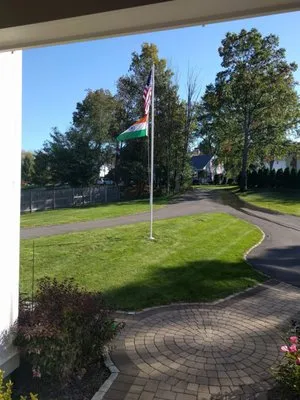 CM Complete Lawncare Logo