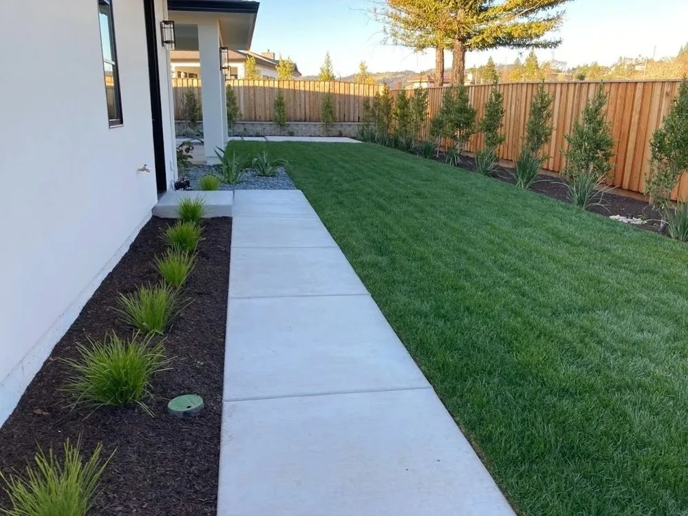 Reliable landscape design experts serving Santa Rosa, CA - CM Custom Maintenance Landscaping