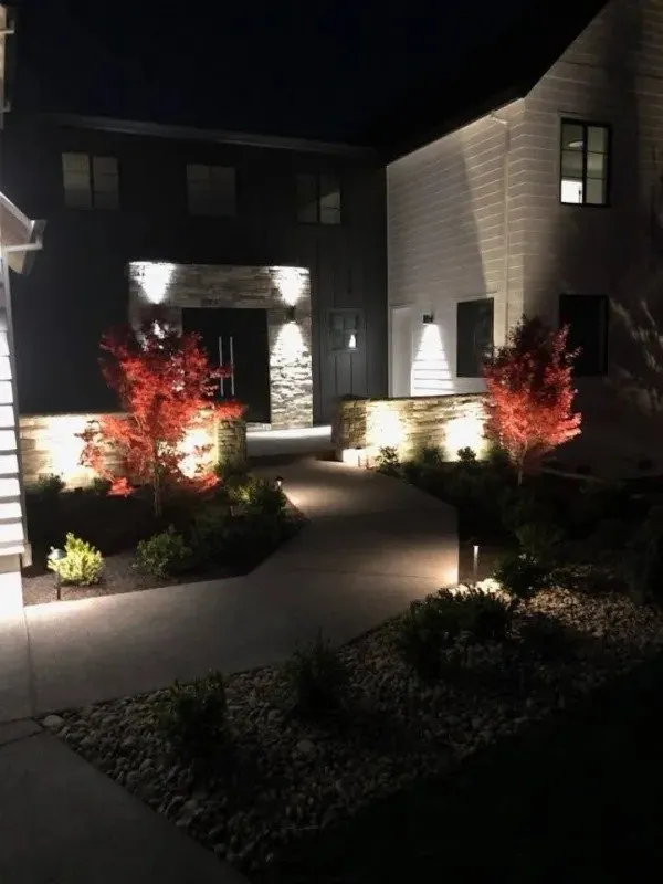 Expert landscaping services experts serving Santa Rosa, CA - CM Custom Maintenance Landscaping