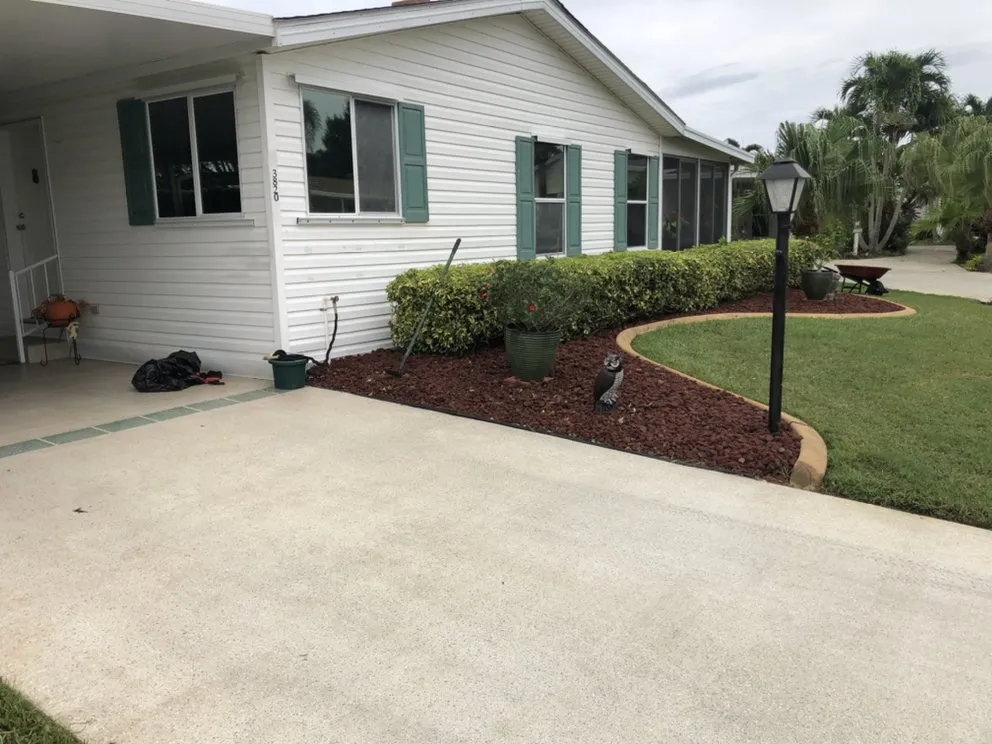 Trusted yard maintenance in Port St. Lucie, FL - CM Gatling Landscaping