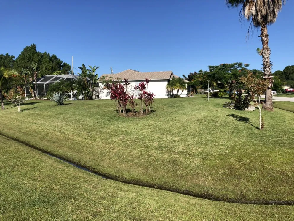 Custom lawn care service experts serving Port St. Lucie, FL - CM Gatling Landscaping
