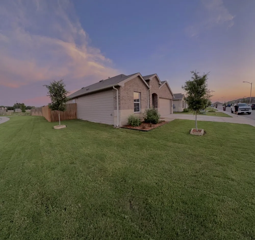 Expert lawn mowing service in Lockhart, TX - CM Landscape
