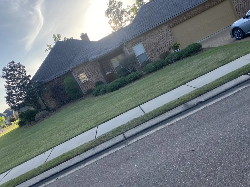 Custom lawn mowing service for beautiful yards across Brandon, MS - CM Landscapes