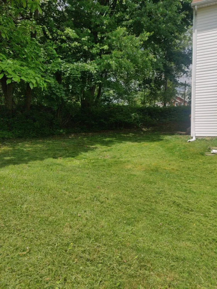 Top-rated garden landscaping experts serving Canton, OH - C&M LAWN Service