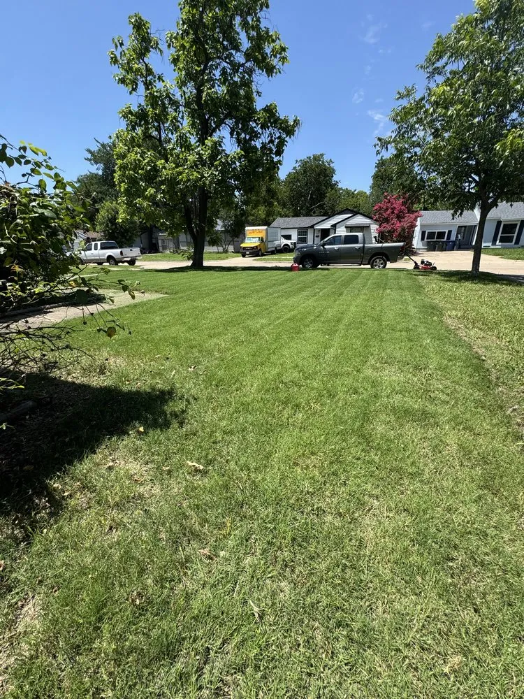 Reliable lawn mowing service in Garland, TX by CM Lawncare