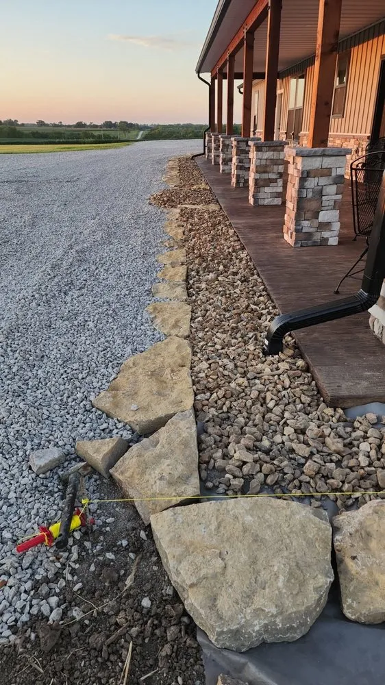 Professional garden landscaping in Breckenridge, MO by C&M Mechanical