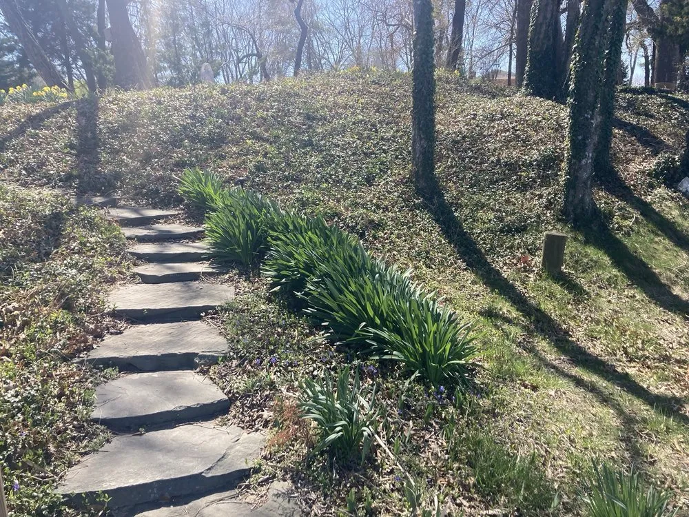 Custom residential landscaping in Huntingtown, MD - CM Outdoor Works